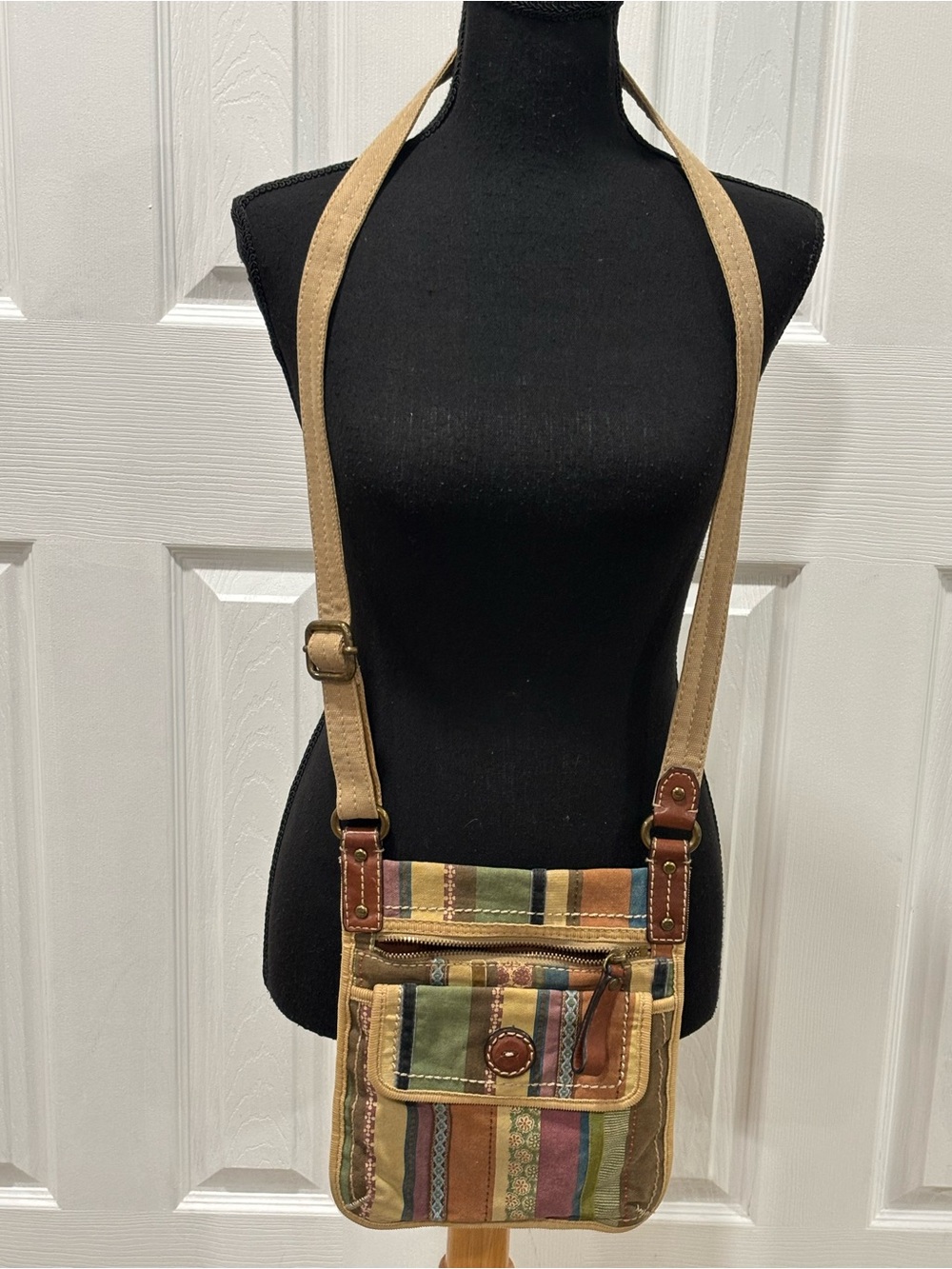 FOSSIL Y2K STRIPED CANVAS KEYPER CROSSBODY WITH LEATHER TRIM